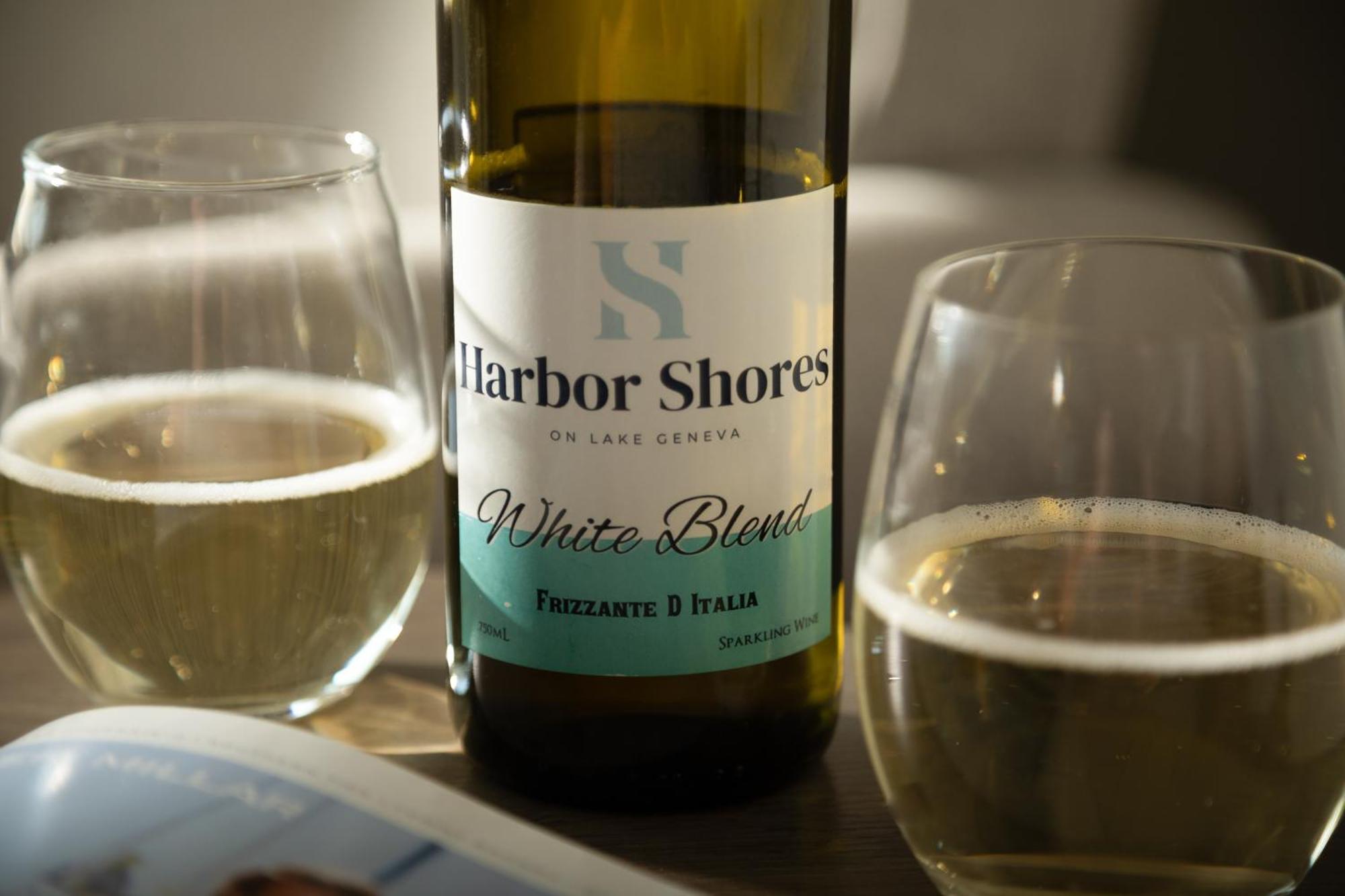 Harbor Shores on Lake Geneva Eksteriør bilde